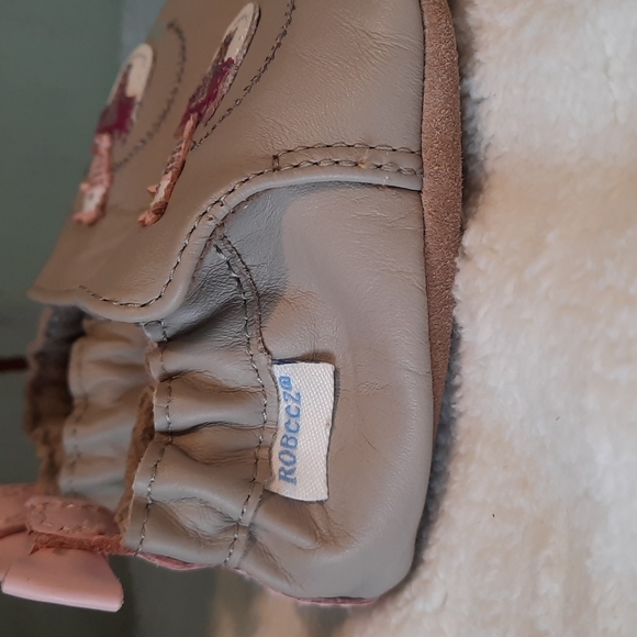 Hello Baby Friends Robeez 100% Leather Soft Sole Baby Shoes Owl Fox Cute Fun - Picture 3 of 8